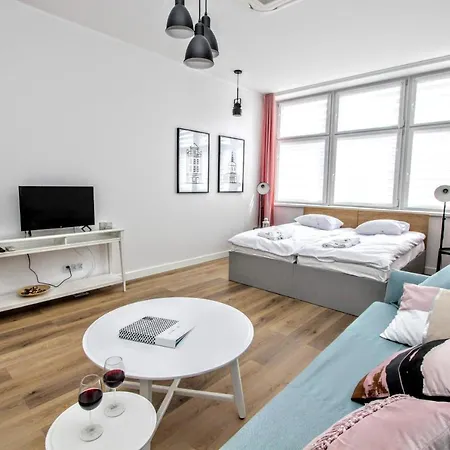 Rentplanet - Półwiejska Apartament