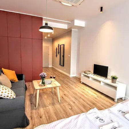 Rentplanet - Półwiejska Apartament