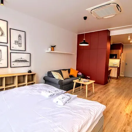 Apartament Rentplanet - Półwiejska *